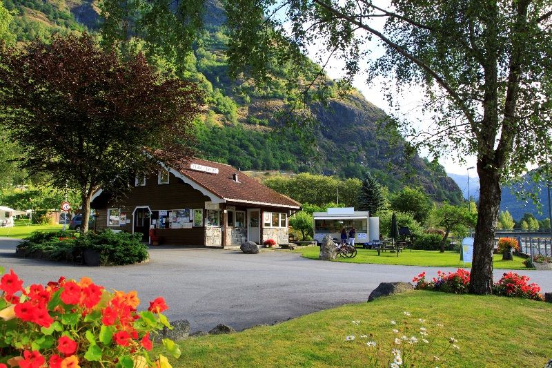 Flam Camping og Vandrarheim receptie