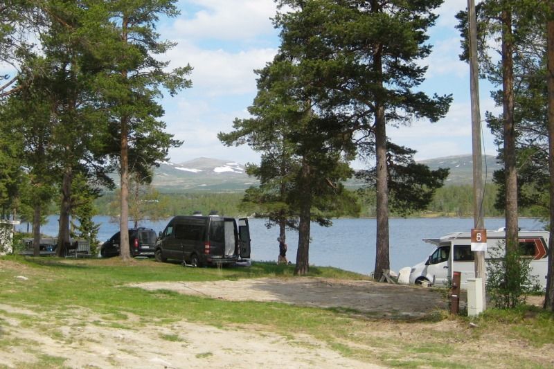 Johnsgard Turistsenter Somadalen kamperen aan het meer