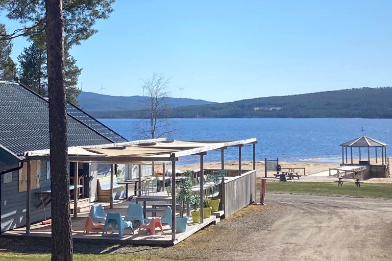 Osensjoen Camping Osen kiosk snackbar met terras