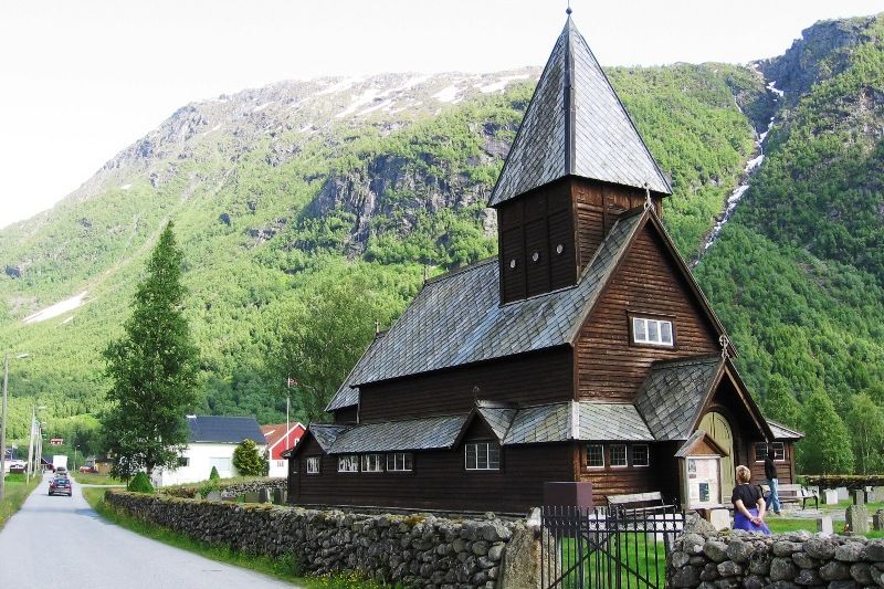 Roldal Hyttegrend og Camping staafkerk