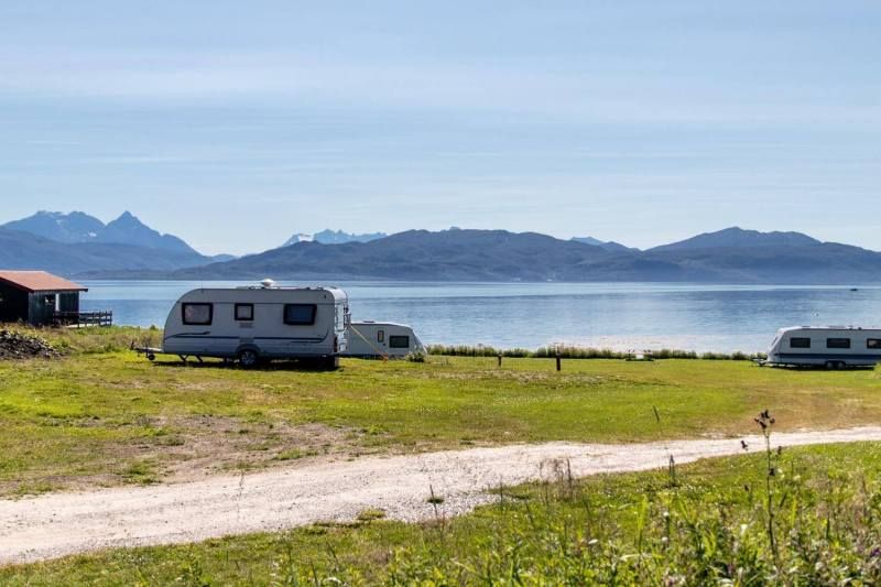 Skatvik Camping Senja ligging en uitzicht