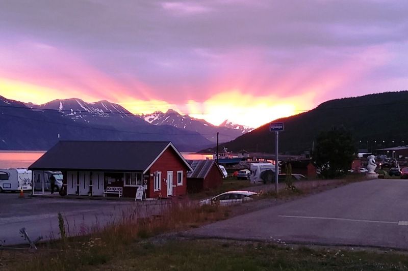 Skibotn Camping receptie en uitzicht